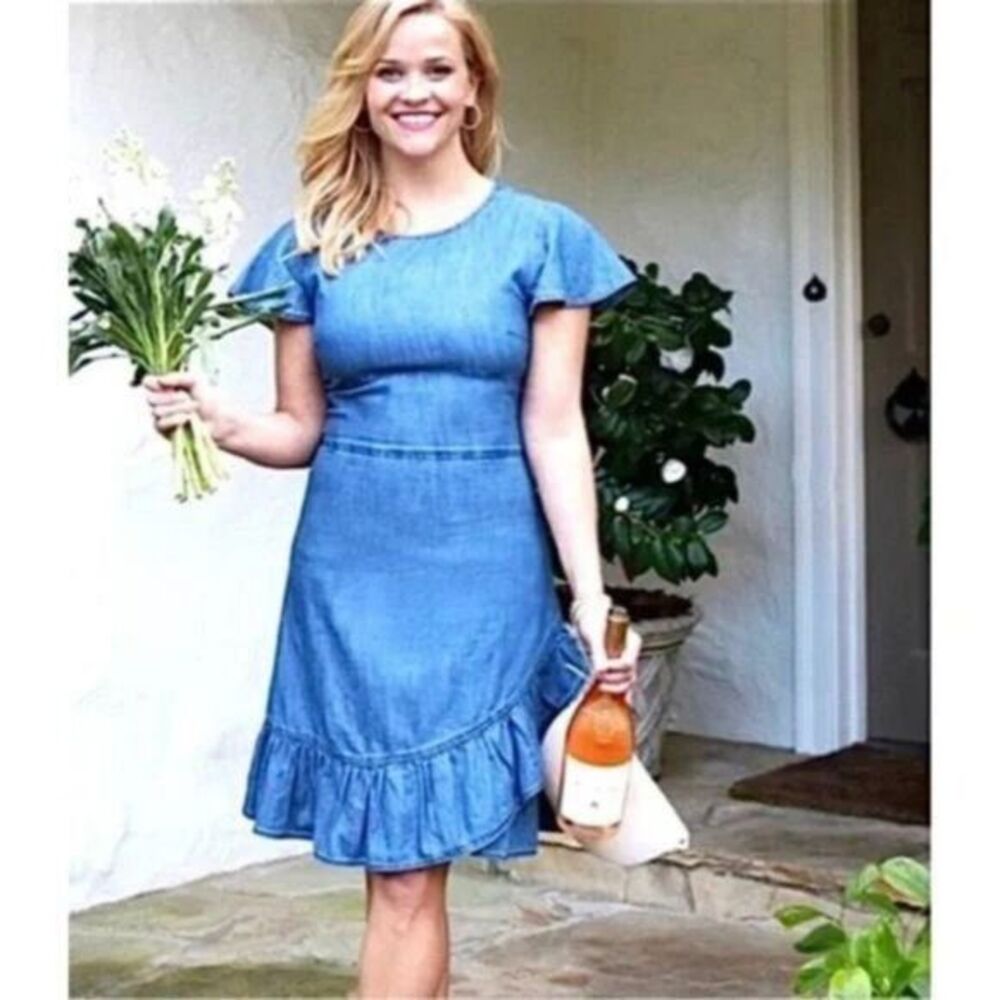 Draper James Chambray Faux Wrap Ruffle Dress Womens Size 6 Flutter Sleeve‎ Blue